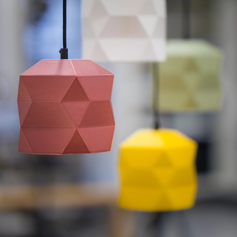 No.45 Hanglamp TRIGAMI rood by Sabine van der Ham