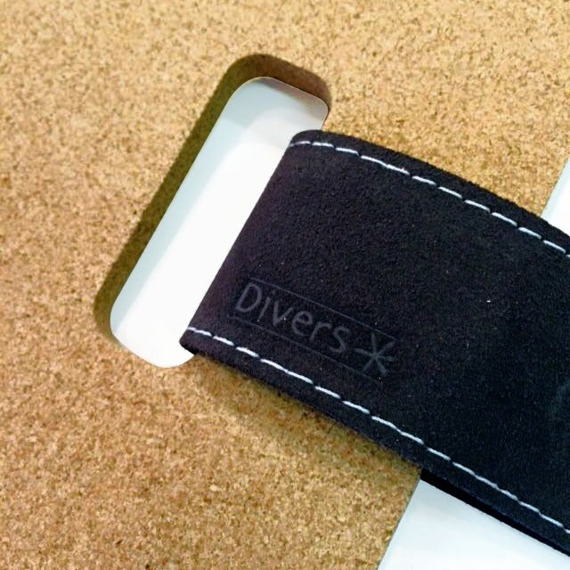 Prikbord & klok - Leather plus