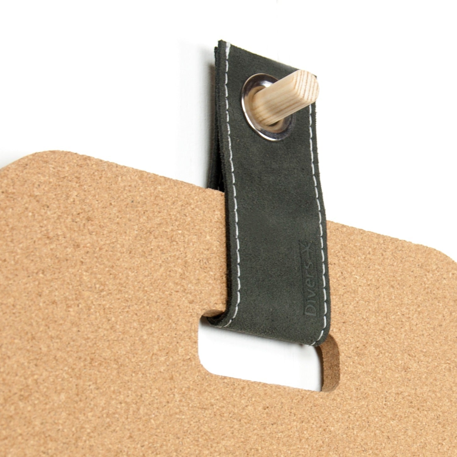 Prikbord & klok - Leather plus