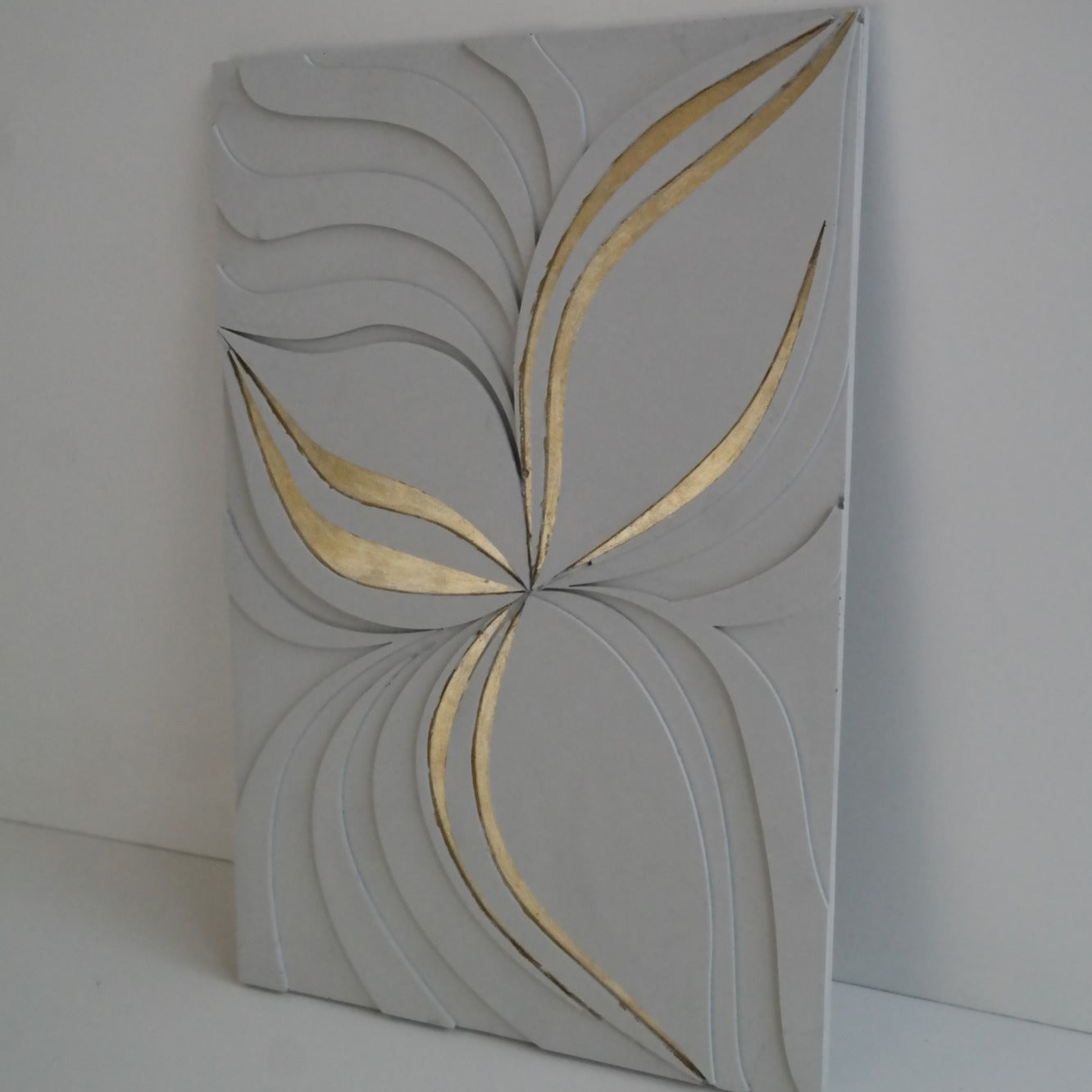 Betonnen Design Paneel Golden Flower