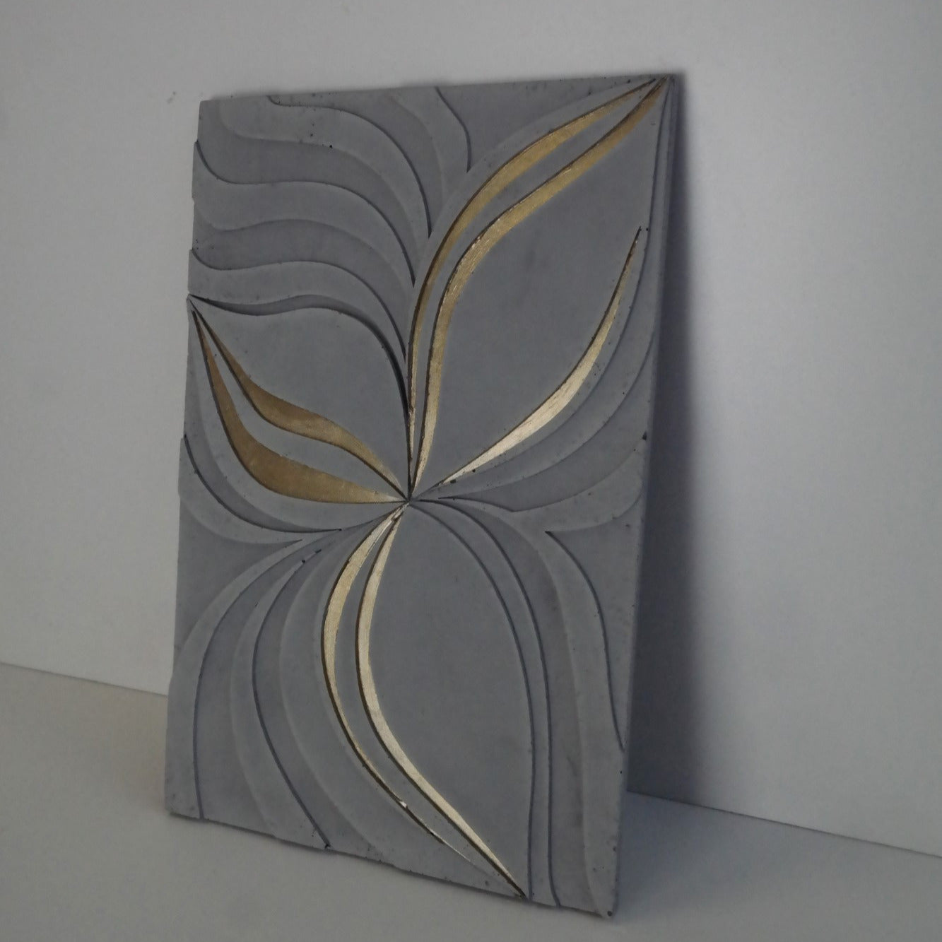 Betonnen Design Paneel Golden Flower