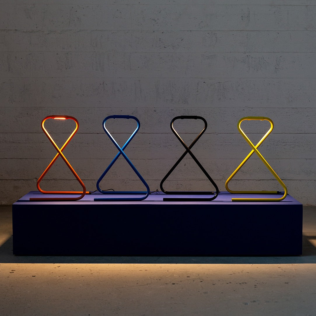 4th Position / Table lamp