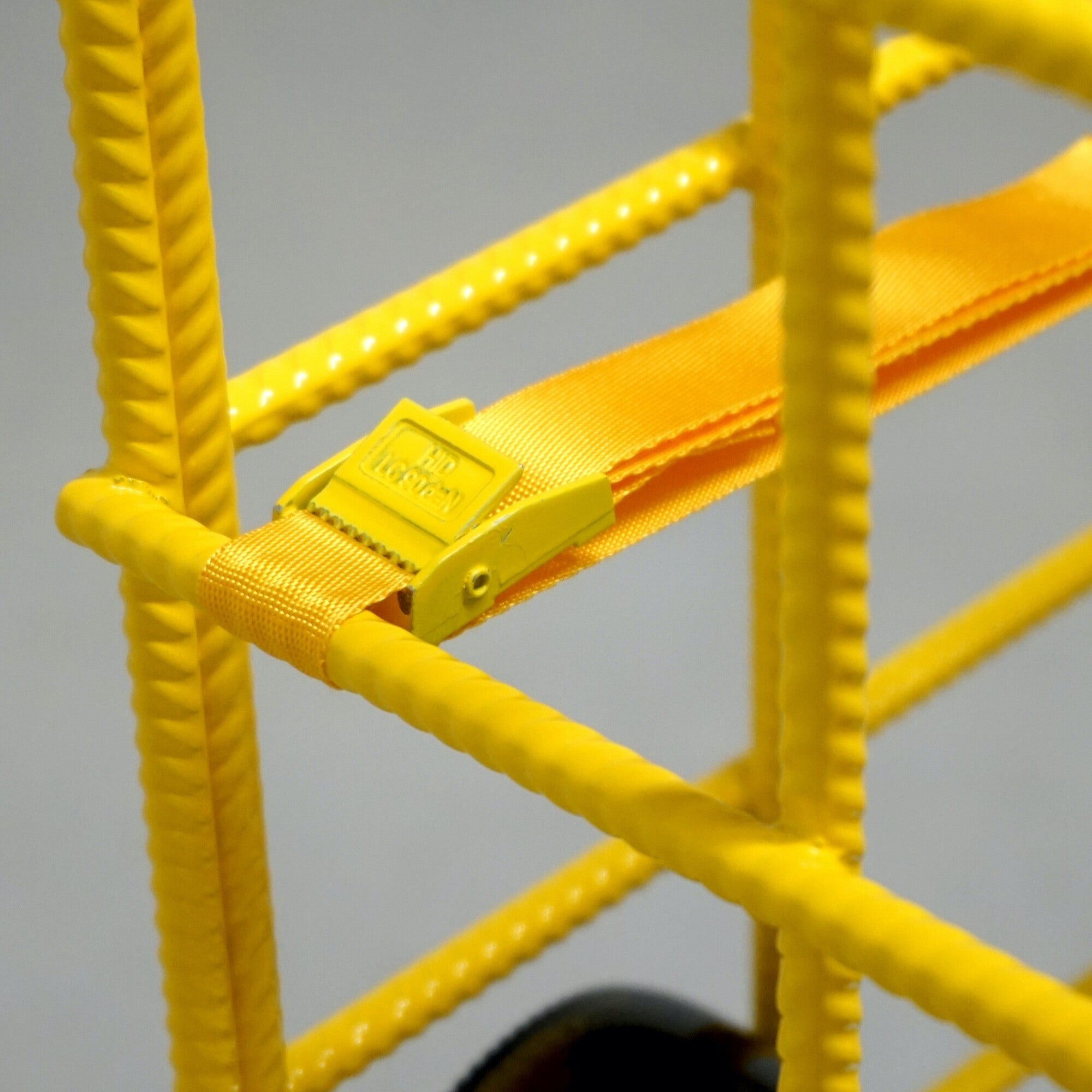 YELLOW - Black wijnrek