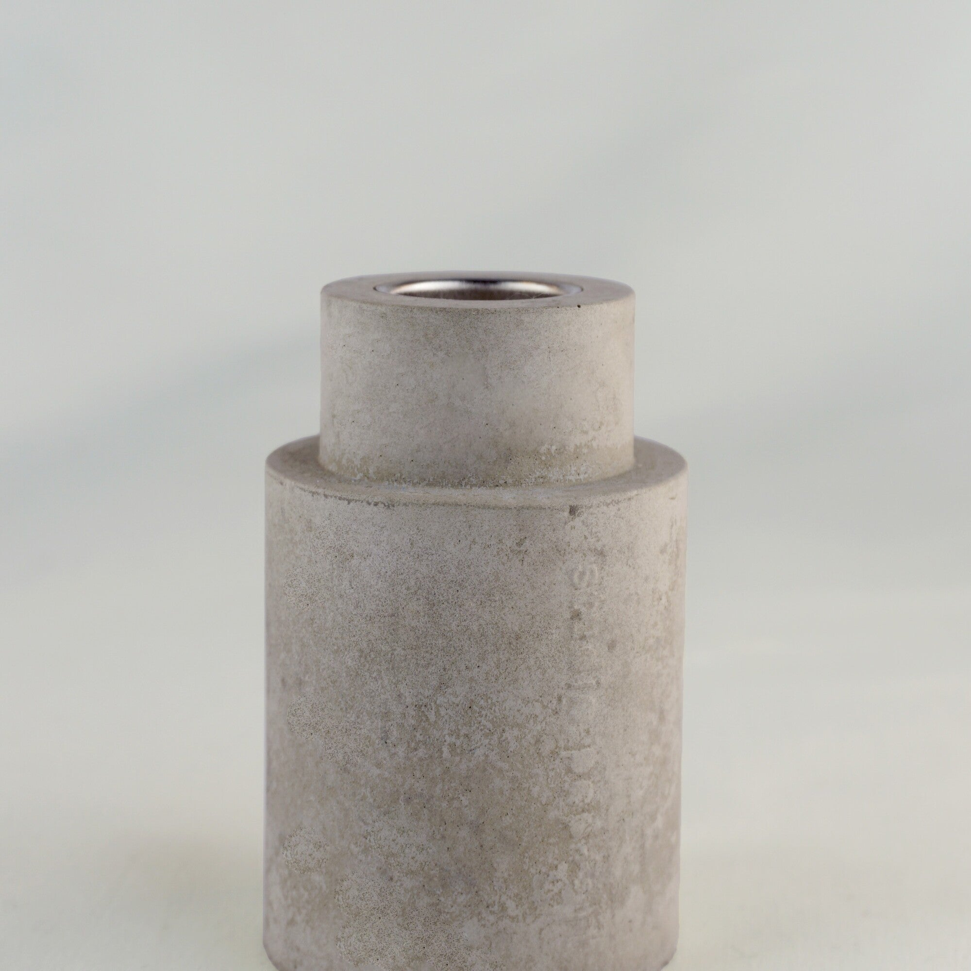 SOLO kandelaar concrete