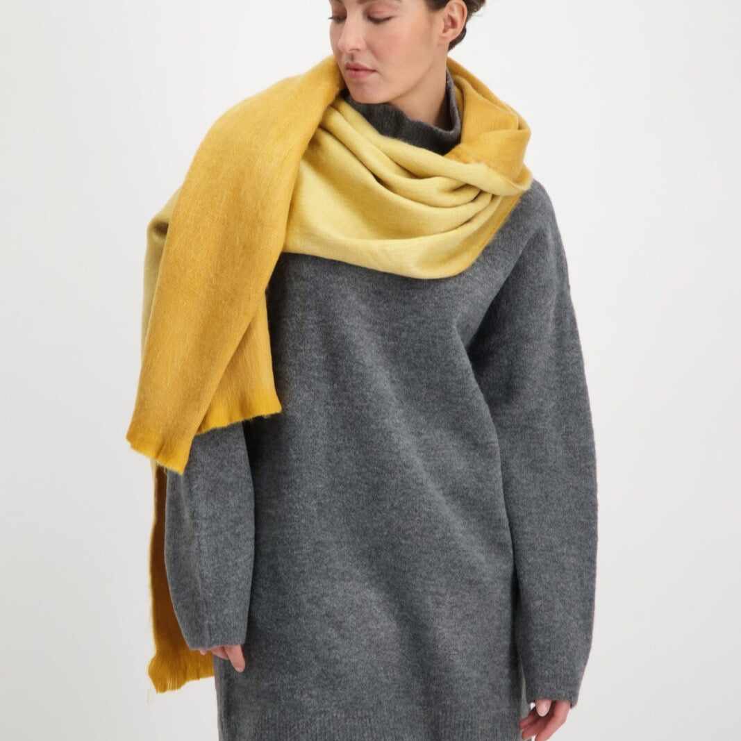 Double Scarf Ocher / Natural