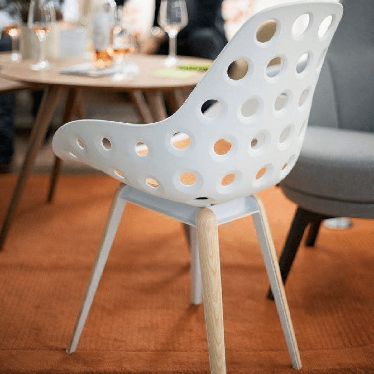 Slice stoel ( wit frame )