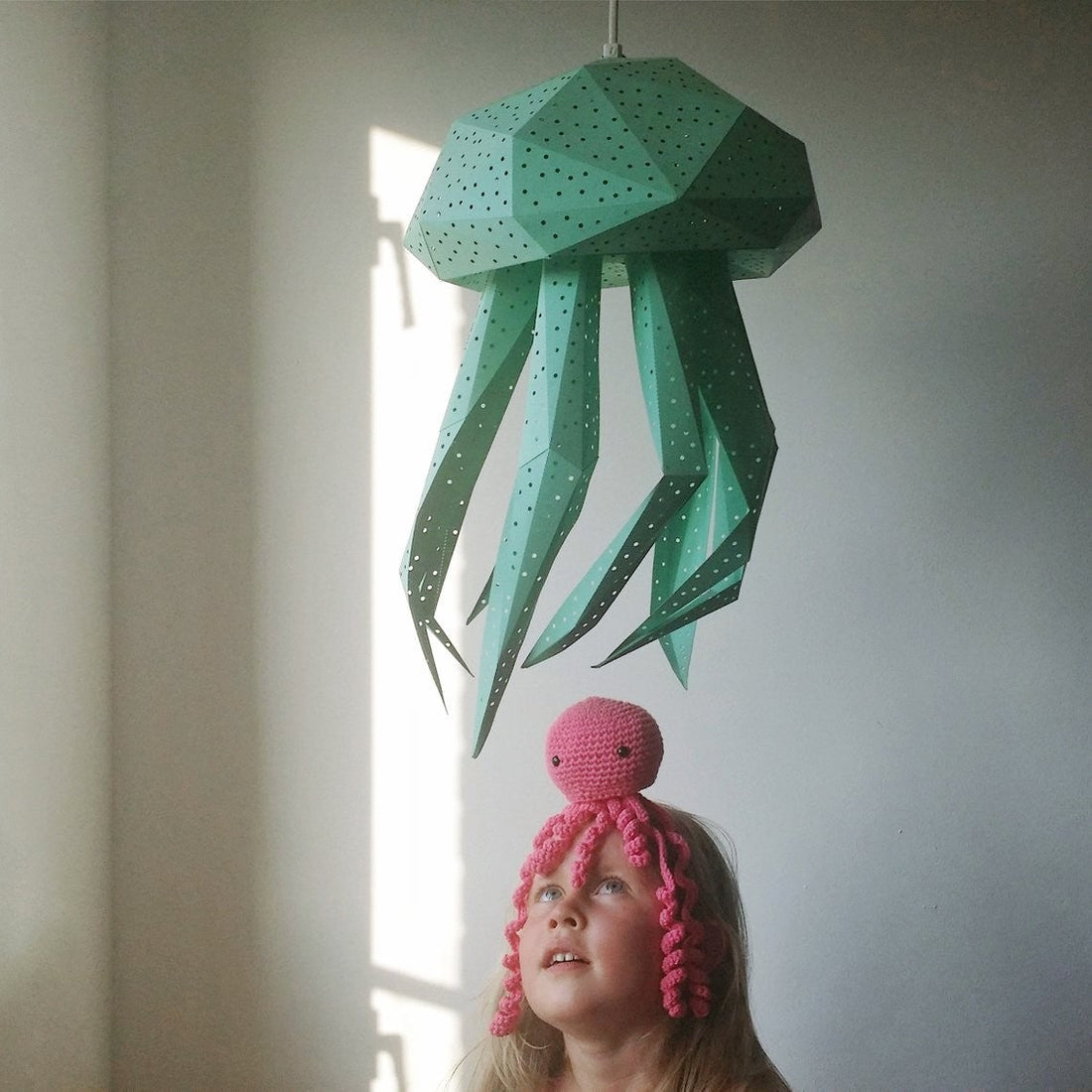 Jellyfish Paper Lantern Mint