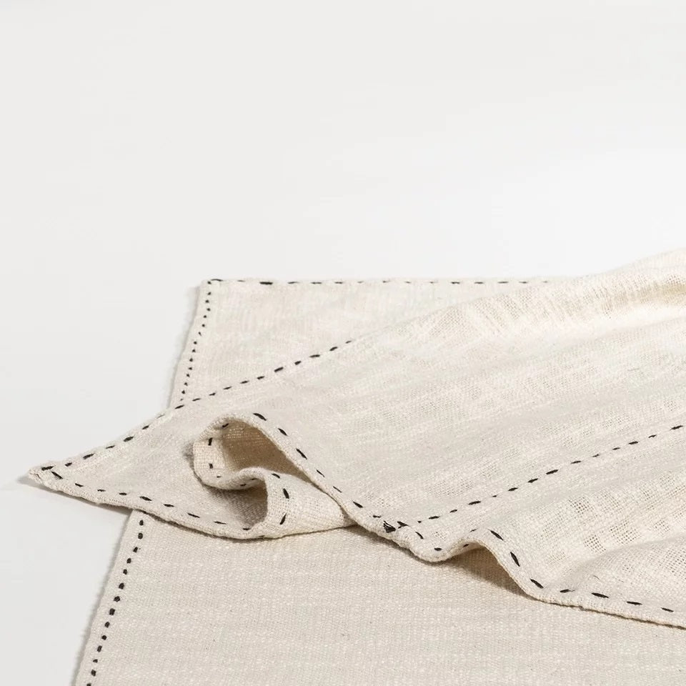 Weave – tafelkleed khadi – oat and black