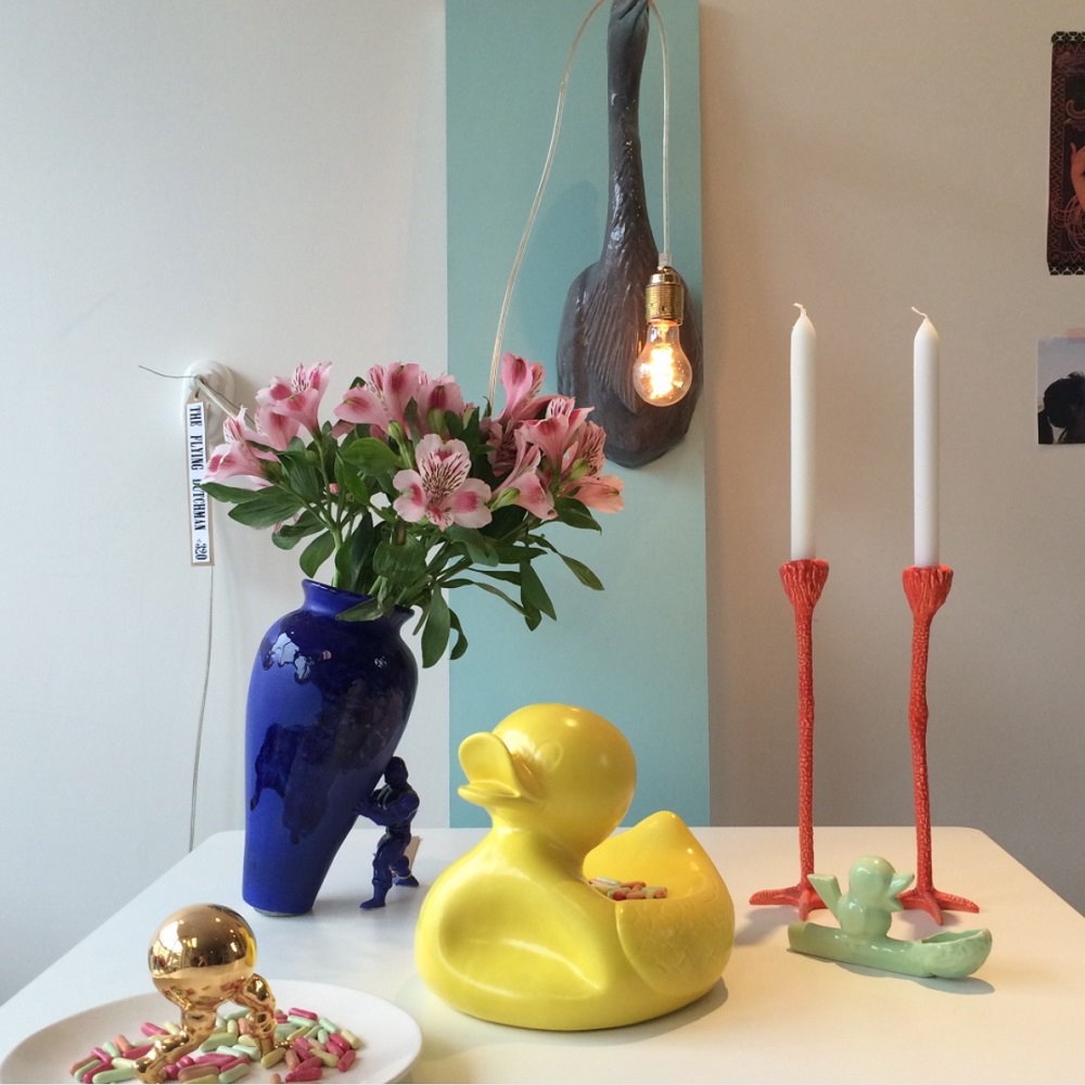 Mr. Ugly Duckling - Geel