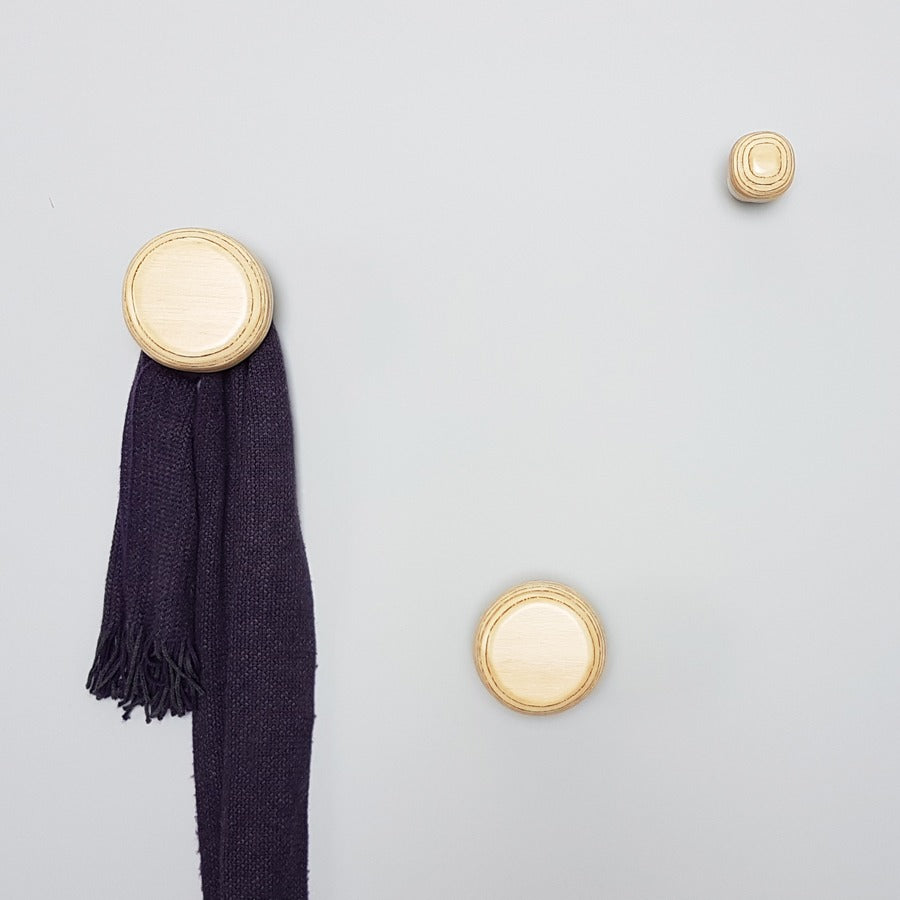 Wandknoppen van multiplex