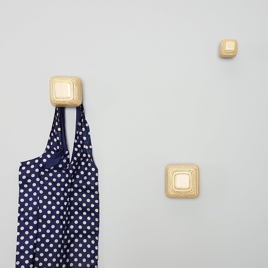 Wandknoppen van multiplex