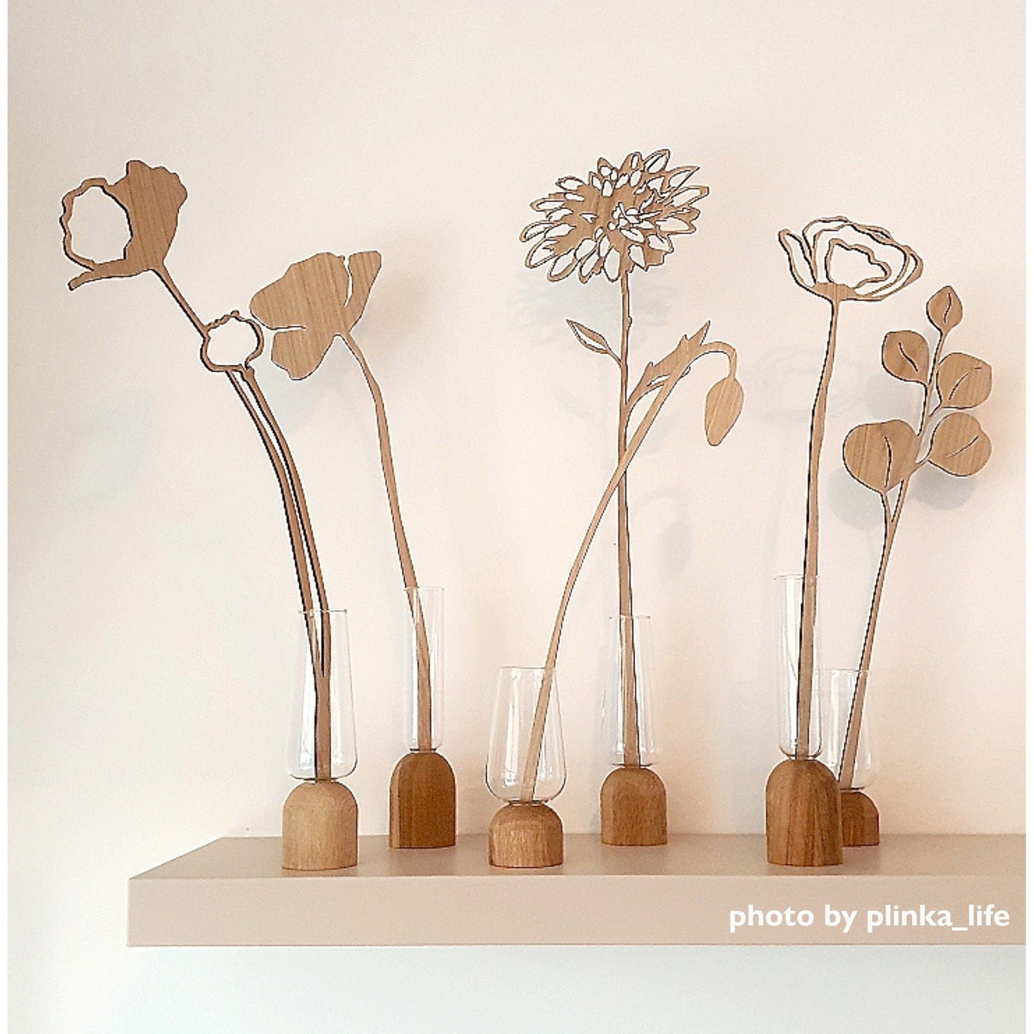 Poppy wood sculpture
