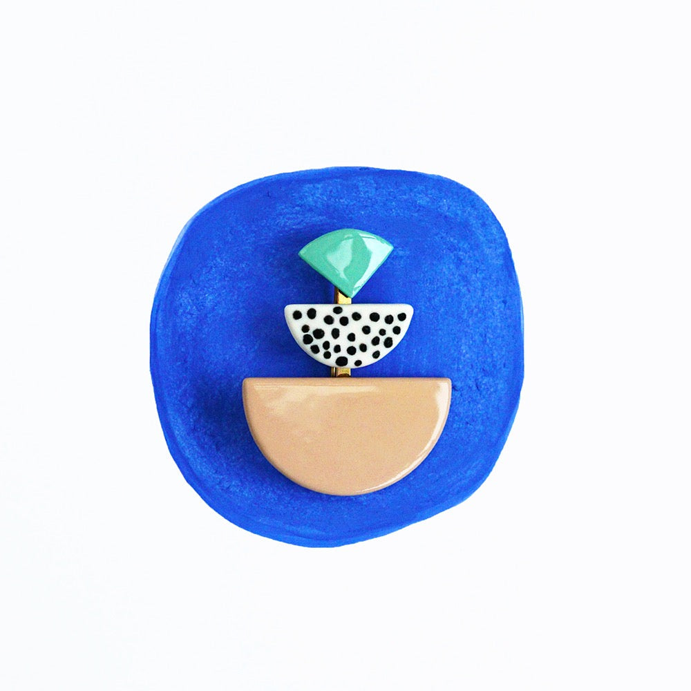 porseleinen broche Giocara