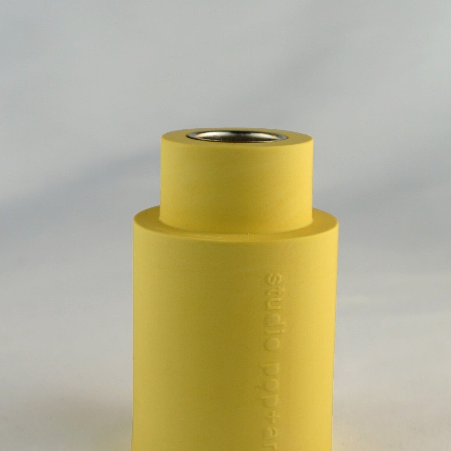 SOLO kandelaar Jesmonite