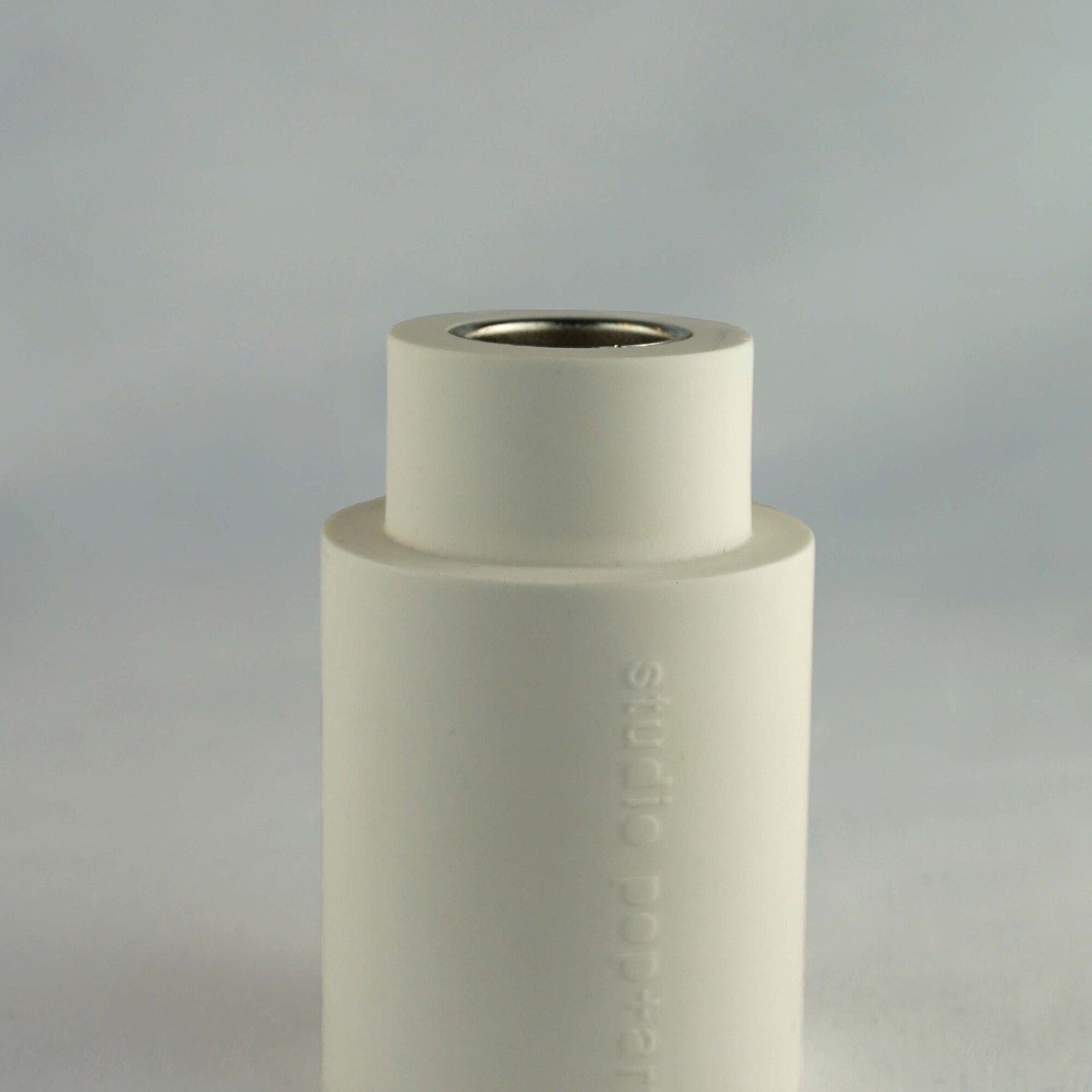 SOLO kandelaar Jesmonite