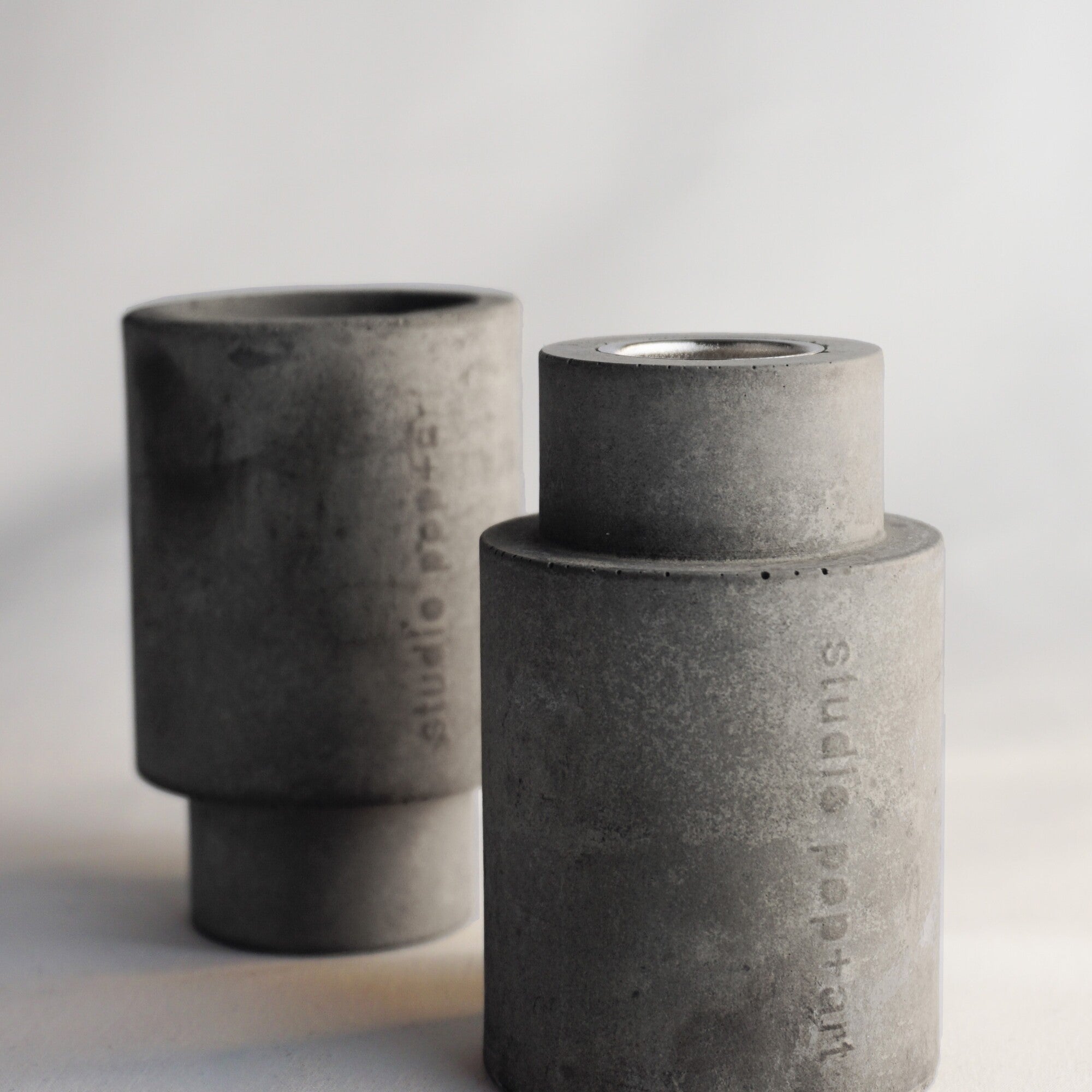 SOLO kandelaar concrete