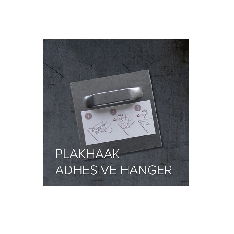 Arty-Shock ‘Girl With A Gun’ Mini - 30 x 40 cm