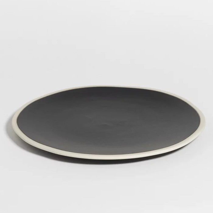 atelier - dinerbord - black pepper