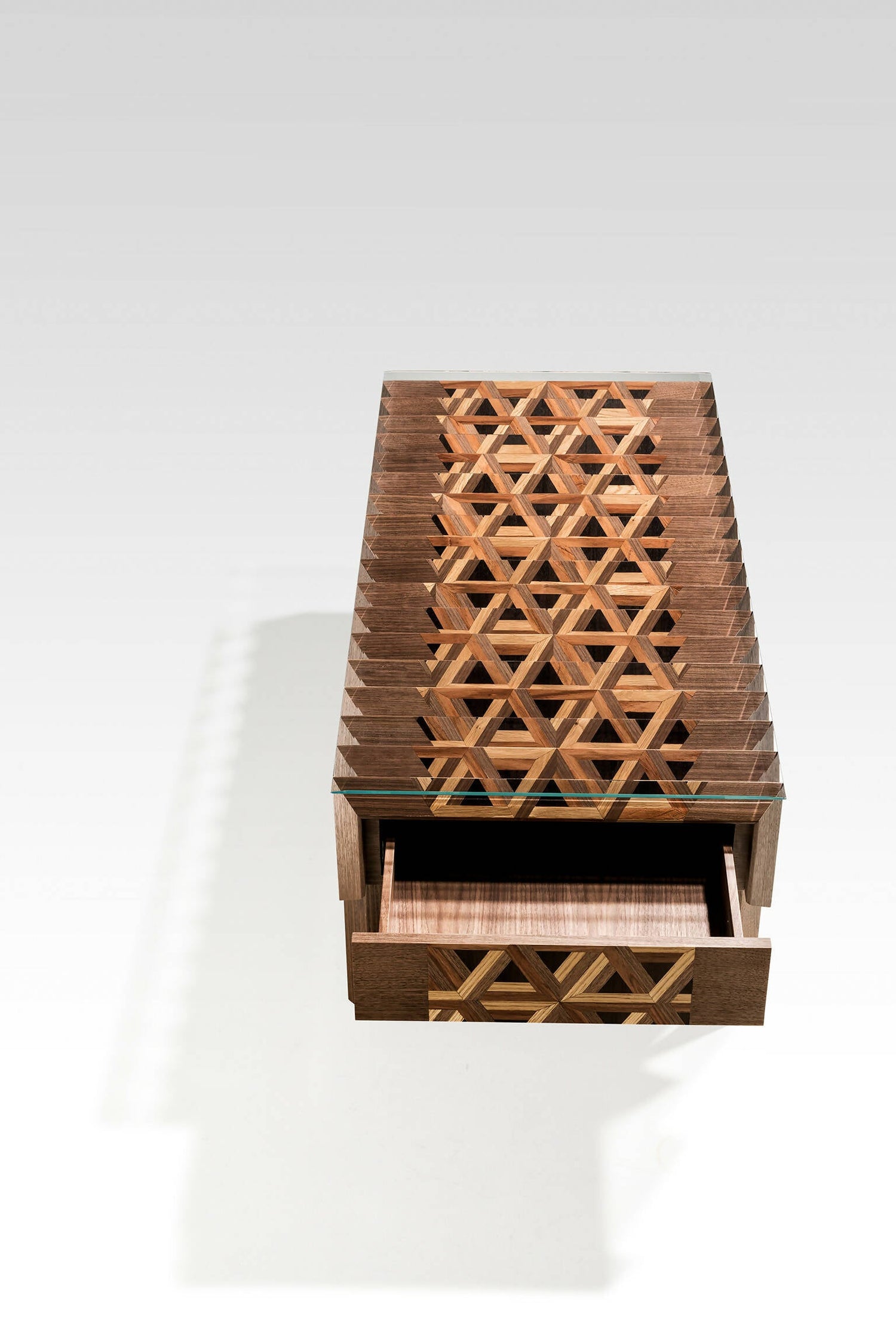 Tavolo in metamorfosi Triangolo