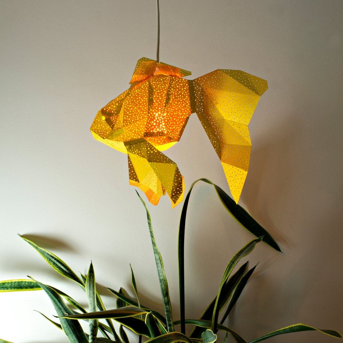 Fish Paper Lantern Geel